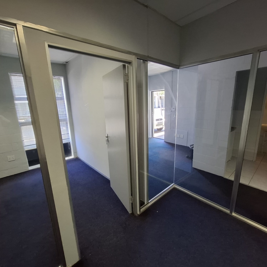 To Let commercial Property for Rent in Montague Gardens Western Cape